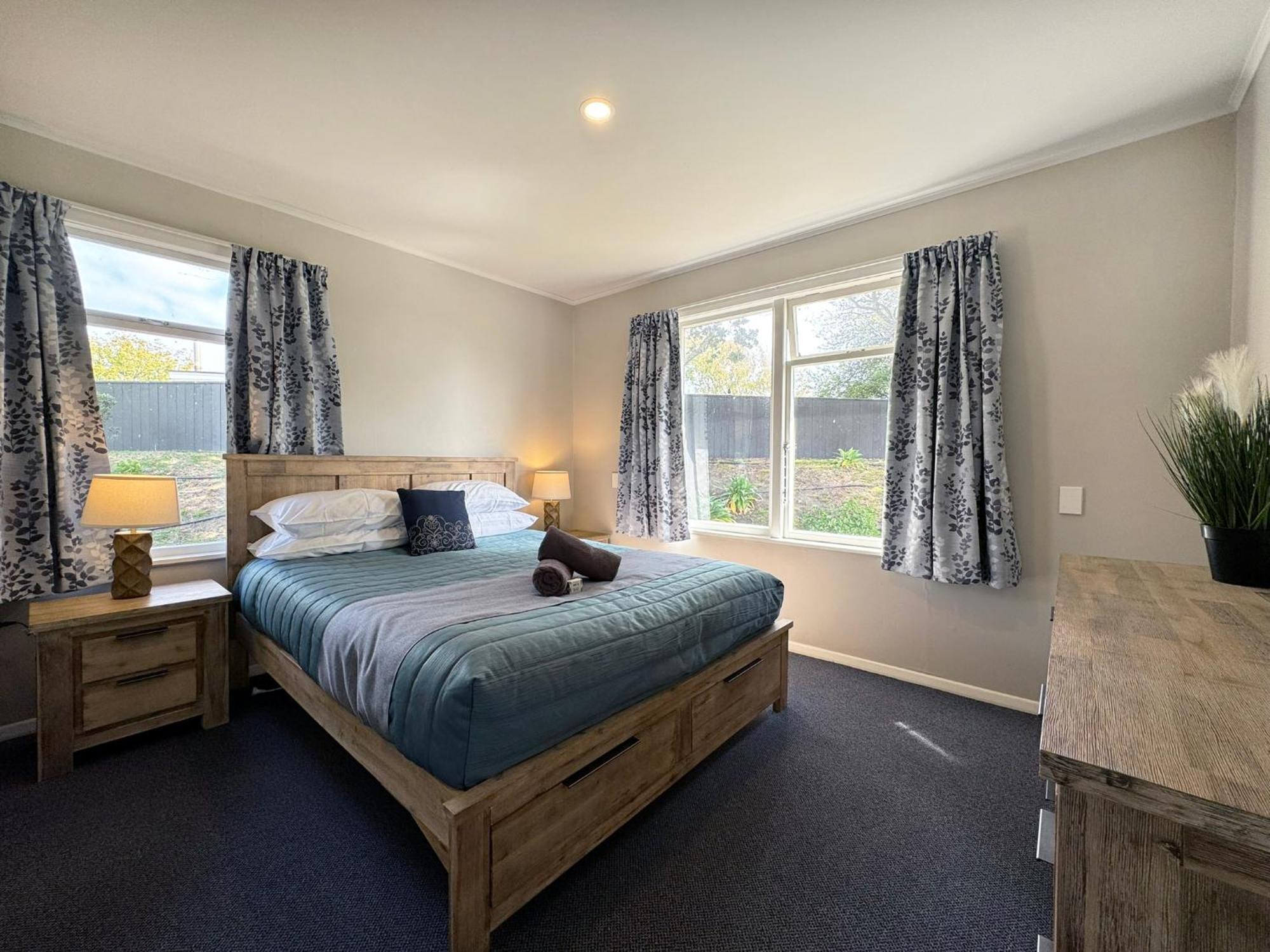 Tahuna Beach Holiday Park Нелсън Стая снимка