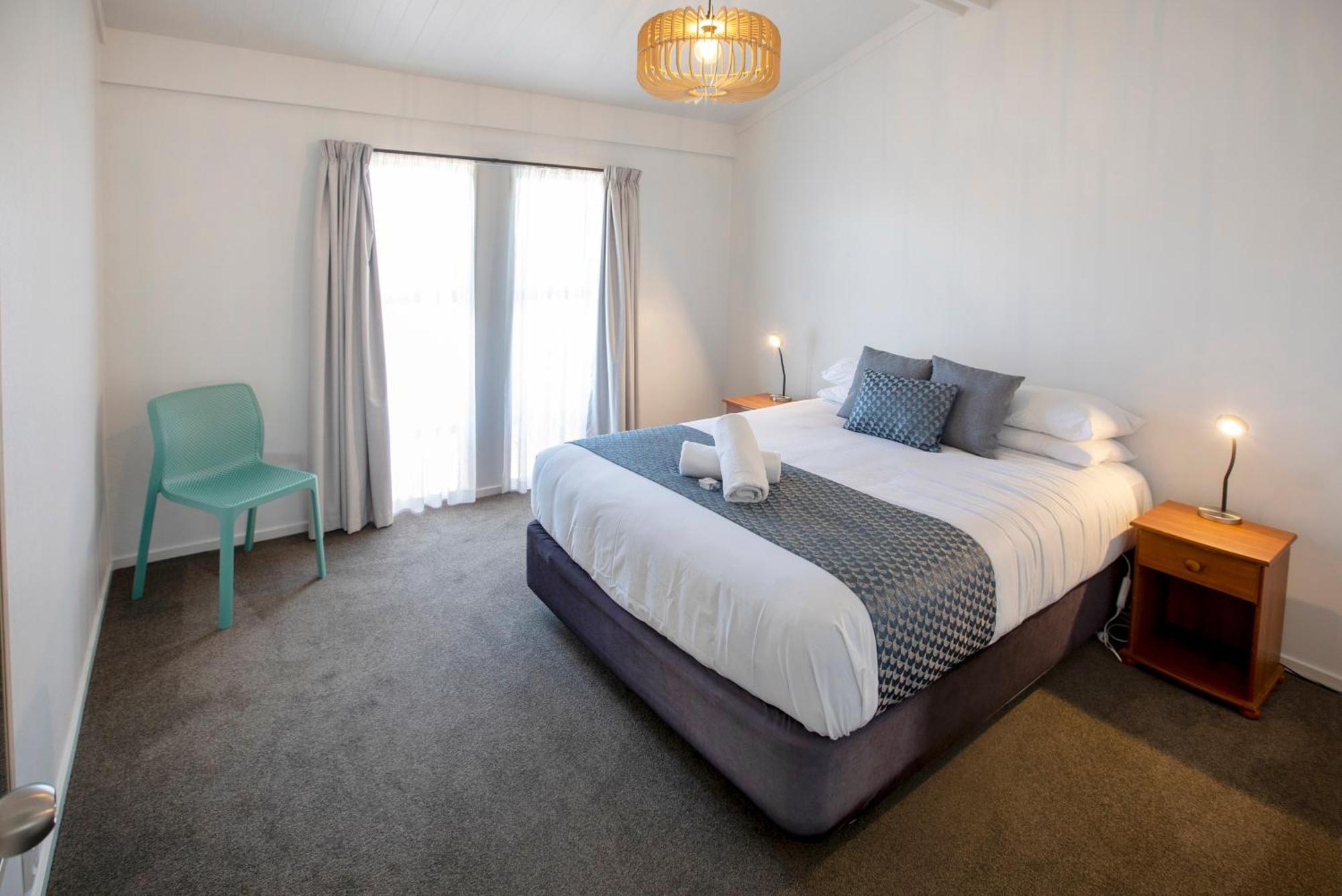 Tahuna Beach Holiday Park Нелсън Стая снимка