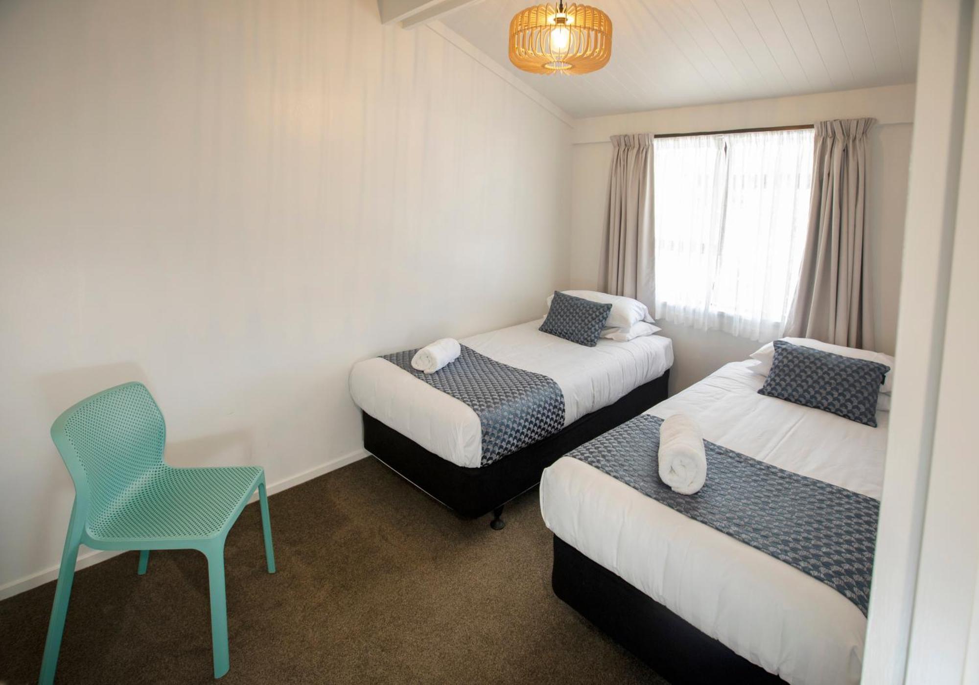 Tahuna Beach Holiday Park Нелсън Стая снимка