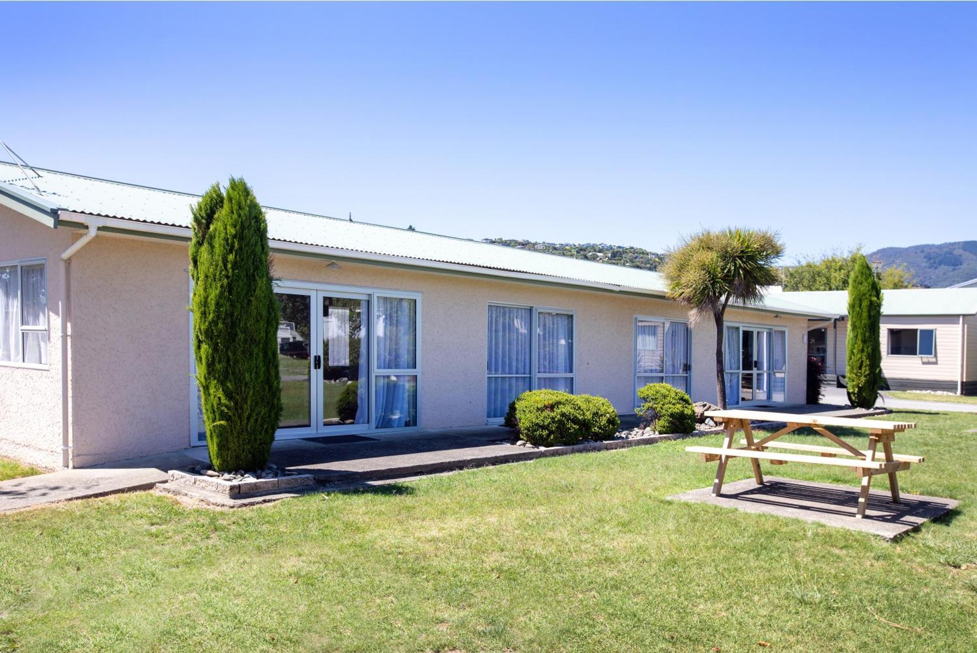 Tahuna Beach Holiday Park Нелсън Стая снимка